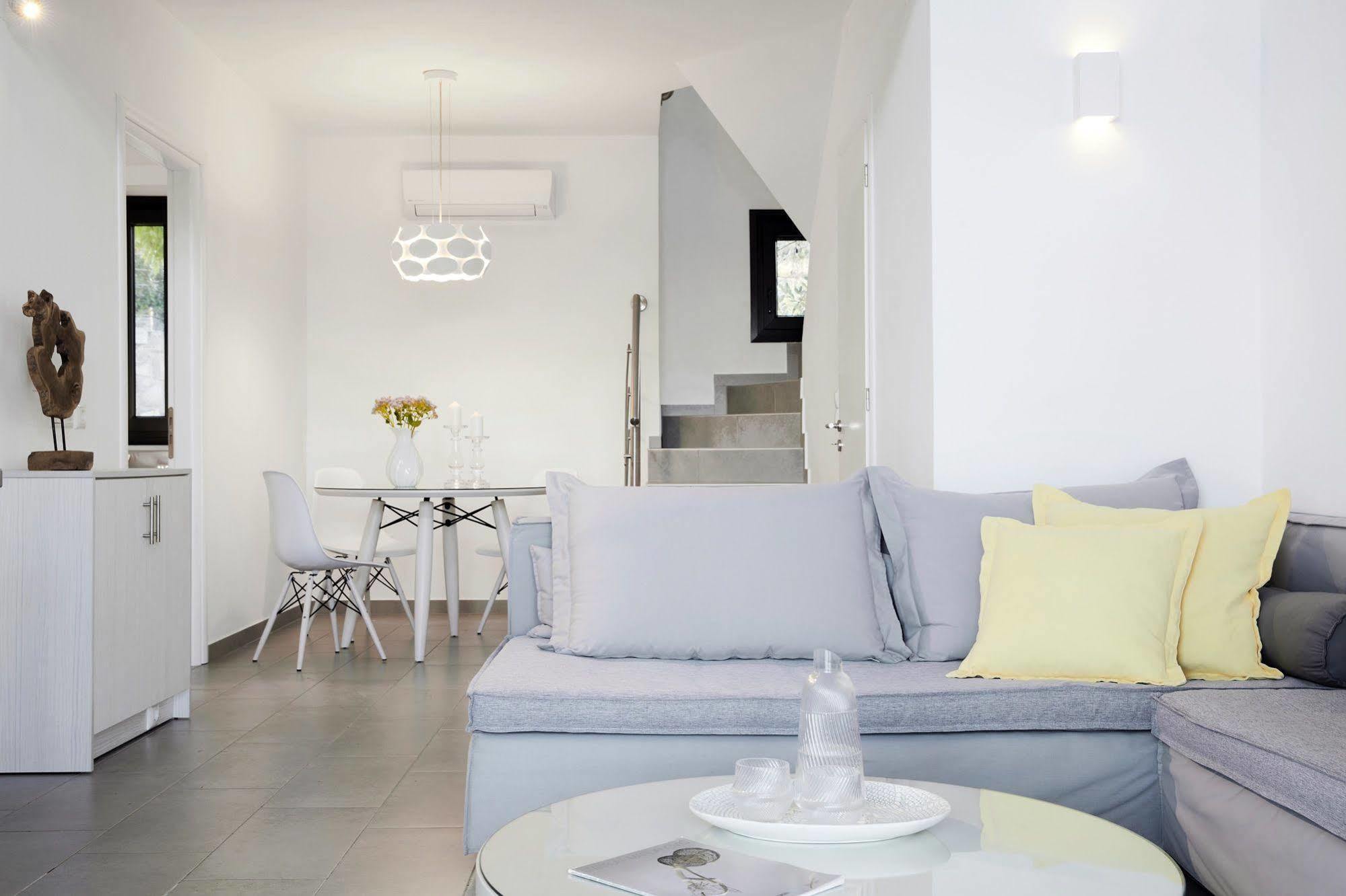 Eleia Seafront Rooms & Villas Petra  Exterior photo
